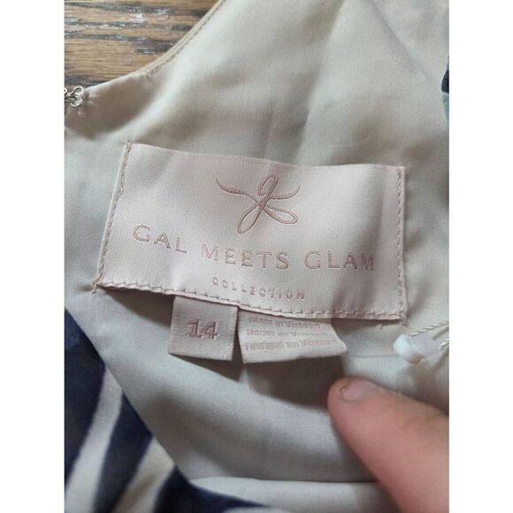 NWT GAL MEETS GLAM Kiki Chiffon Flutter Sleeve Maxi Dress Blue Gold Leaf Sz 14 - Picture 3 of 6